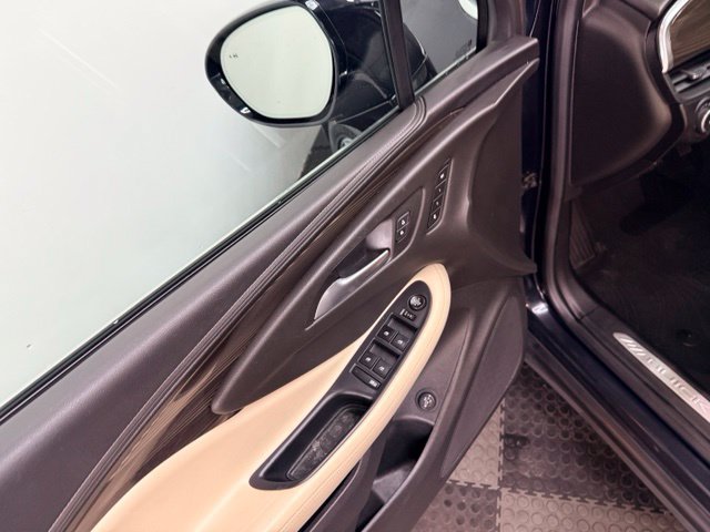 Used 2020 Buick Envision Essence w/ Experience Buick Package AWD/4WD image 22