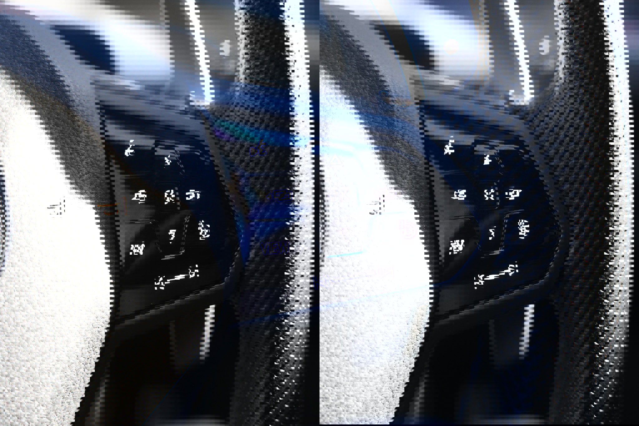 Used 2023 Volkswagen Golf R image 31