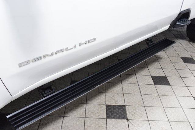 Used 2023 GMC Sierra 3500 Denali w/ Denali Ultimate Package image 30