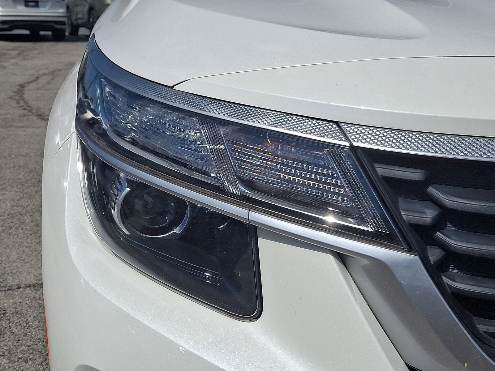 Used 2023 Kia Seltos LX AWD/4WD image 9