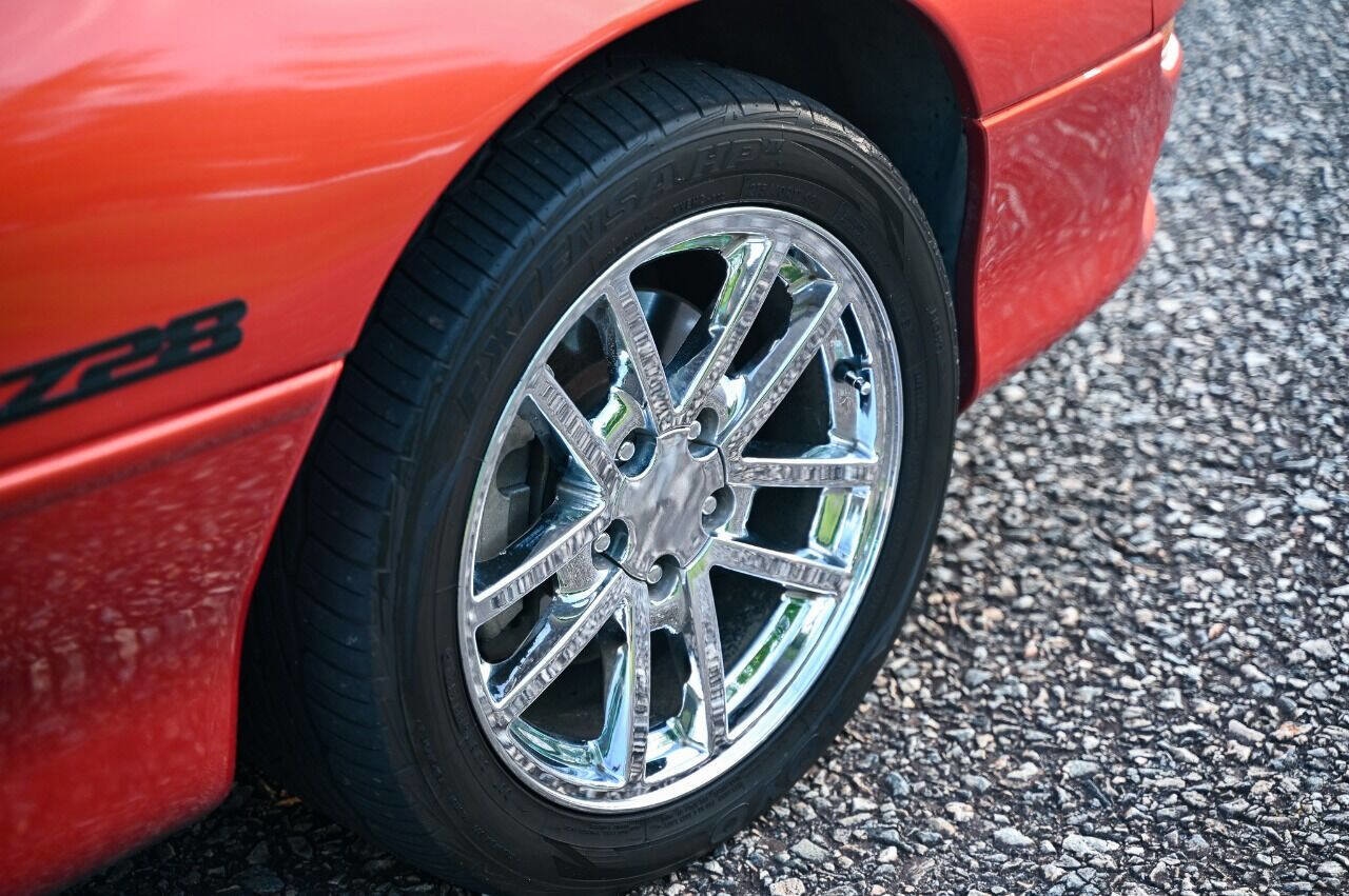 Used 2001 Chevrolet Camaro Z28 w/ Preferred Equipment Group 2 RWD image 33
