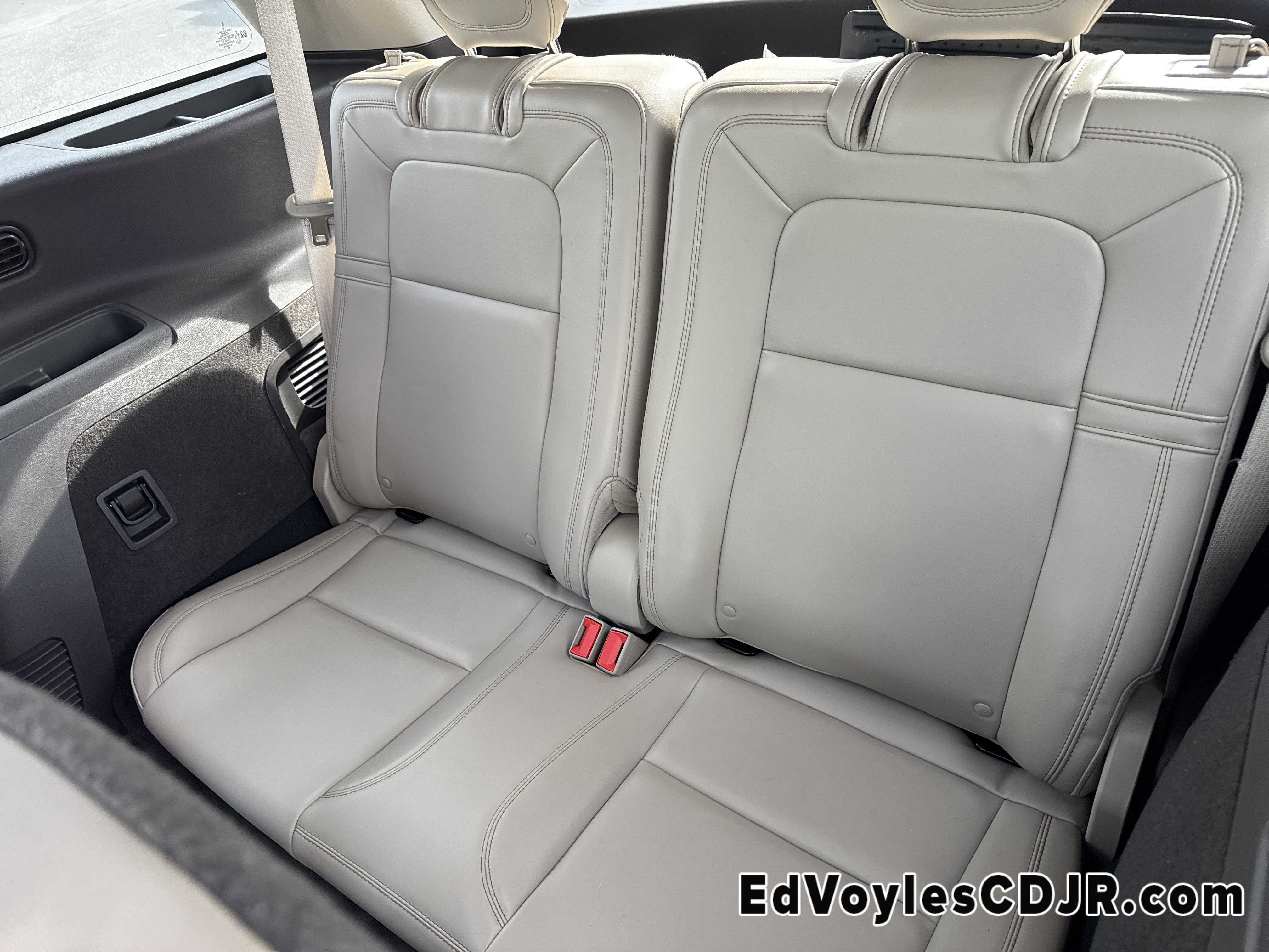 Used 2023 Lincoln Aviator Reserve w/ Equipment Group 201A image 28