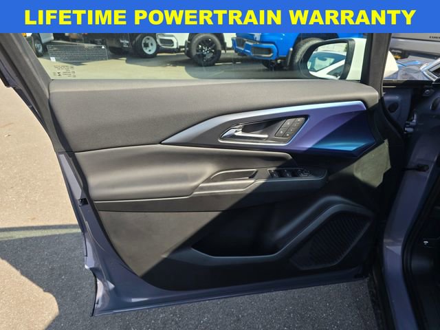 New 2025 Chevrolet Equinox EV LT image 21