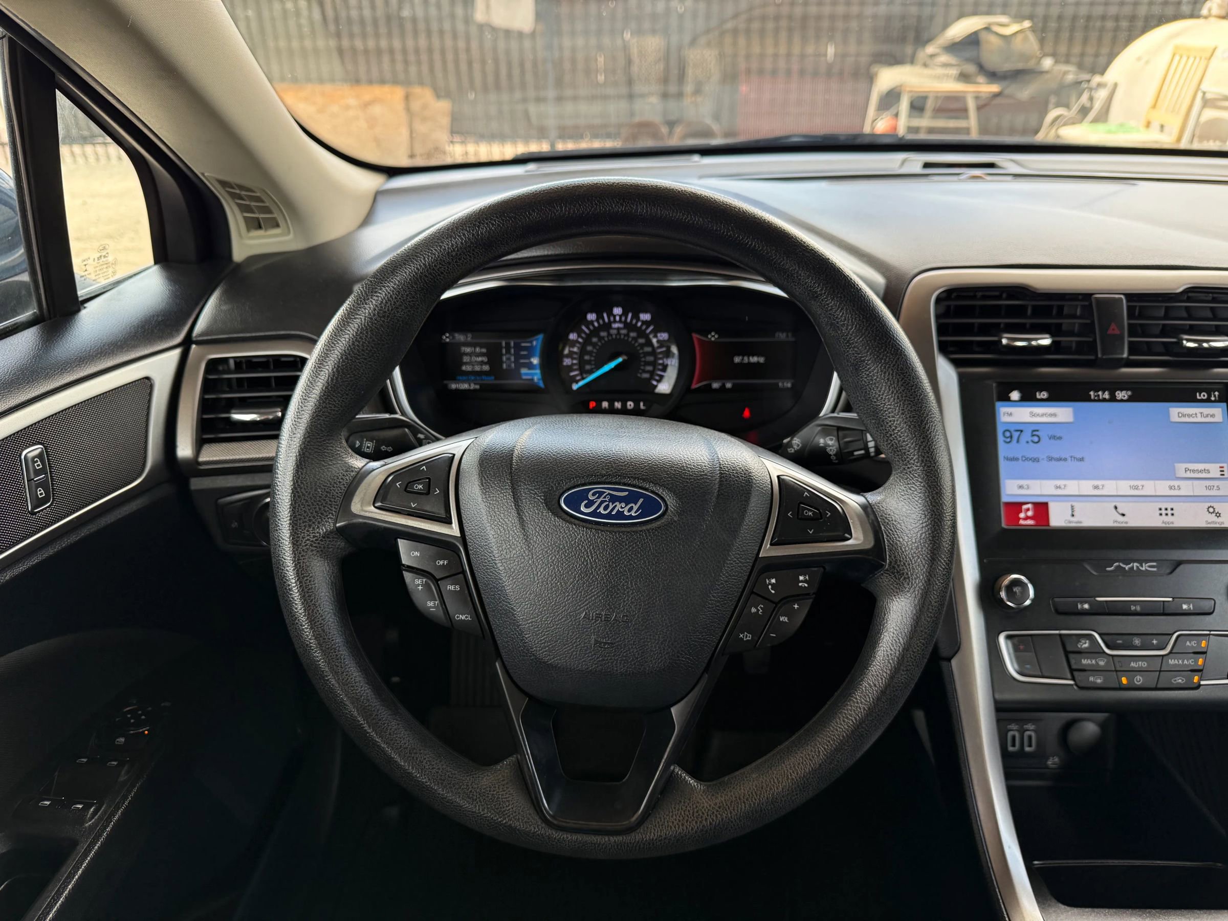 Used 2019 Ford Fusion SE image 14
