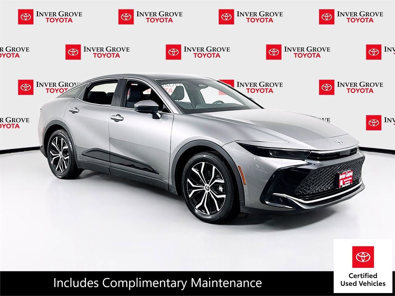 Certified 2023 Toyota Crown XLE image 3