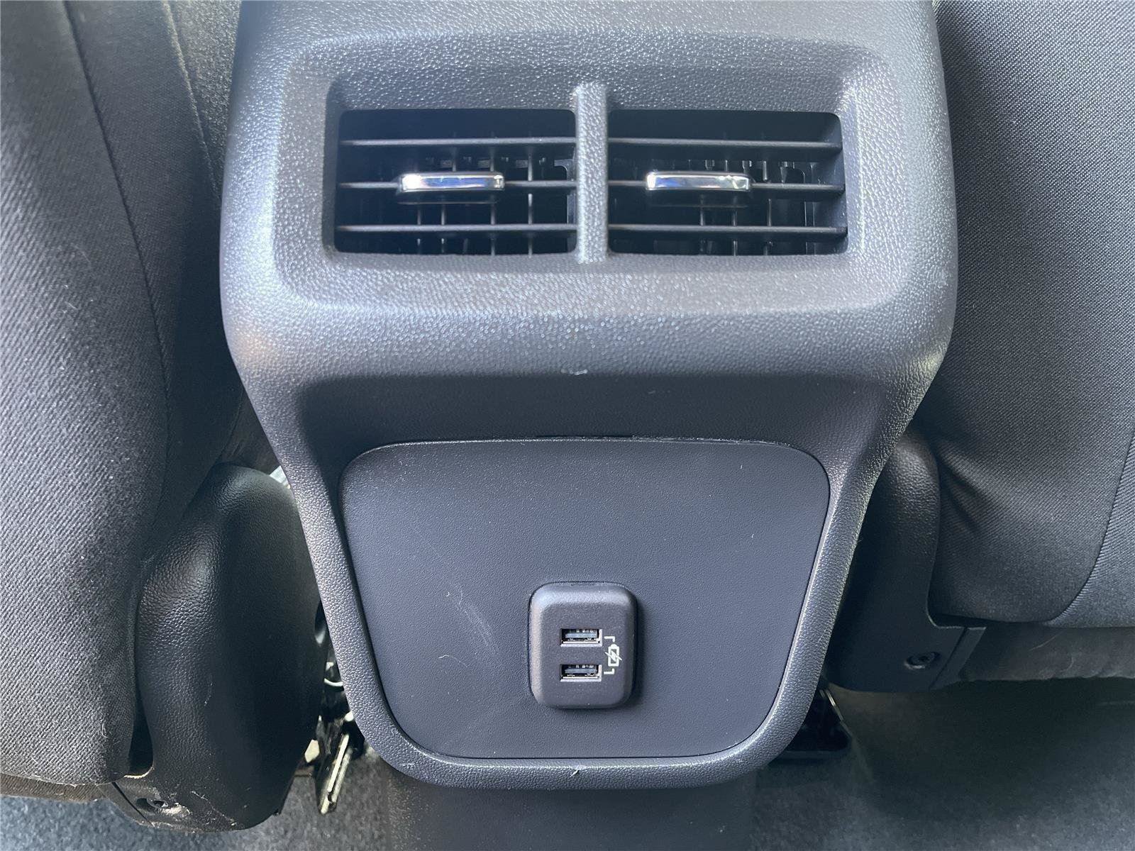 Used 2023 Chevrolet Equinox LT AWD/4WD image 36