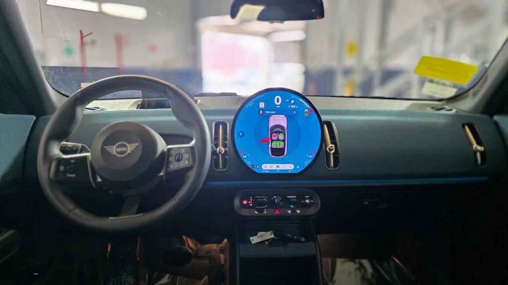 Used 2025 MINI Cooper Countryman S image 13
