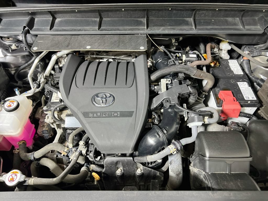 Used 2023 Toyota Highlander LE FWD image 27