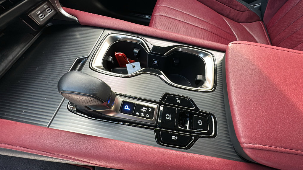 Used 2024 Lexus RX 500h F Sport w/ Convenience Package image 13