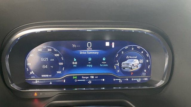 Used 2022 Chevrolet Suburban RST image 40