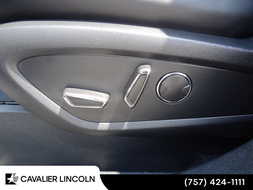 Certified 2020 Lincoln Nautilus Reserve AWD/4WD image 8