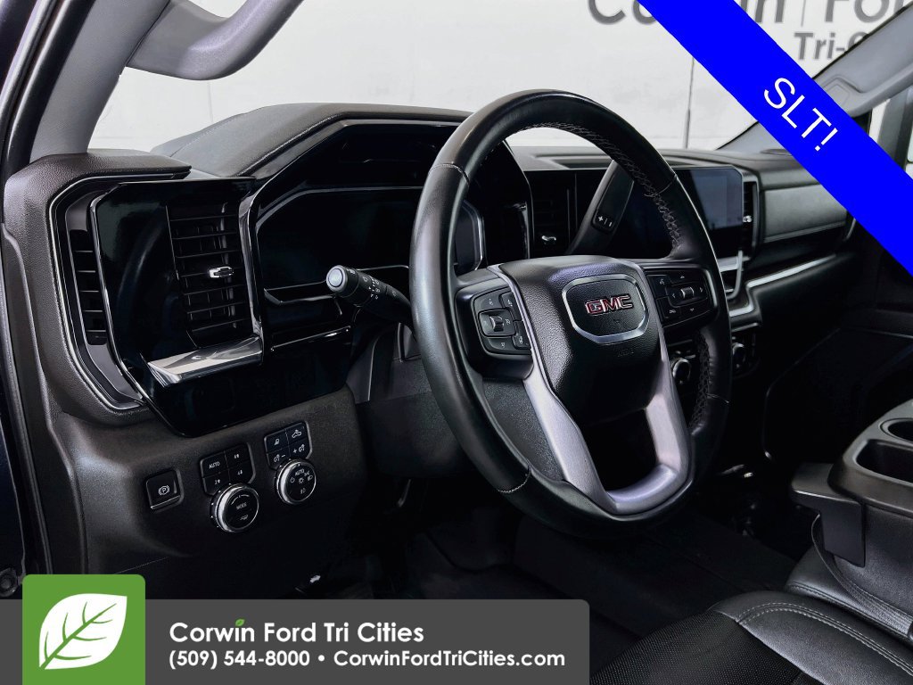 Used 2024 GMC Sierra 3500 SLT AWD/4WD image 3