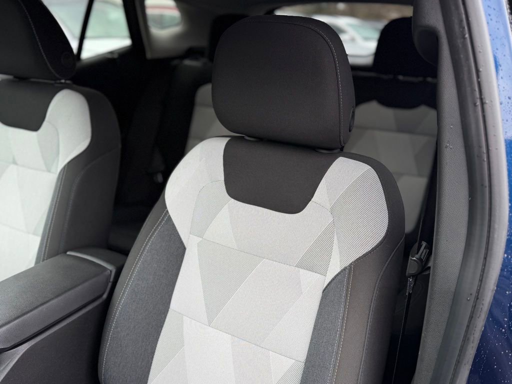 Used 2024 Chevrolet Trax LS w/ LS Convenience Package FWD image 7