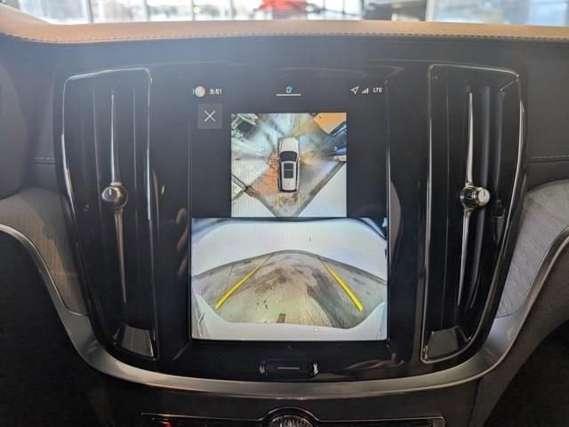 New 2026 Volvo V60 B5 Cross Country Ultra w/ Climate Package image 20