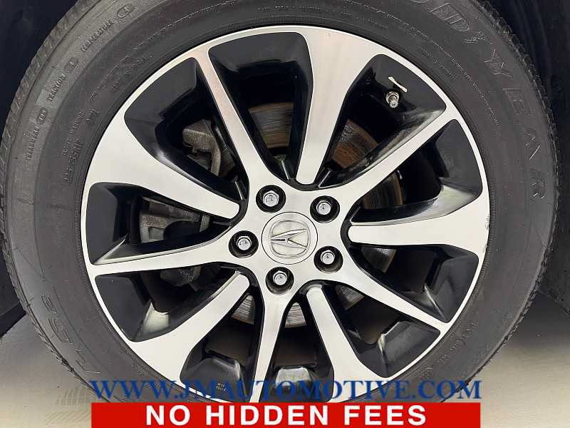 Used 2017 Acura TLX w/ Technology Package FWD image 9