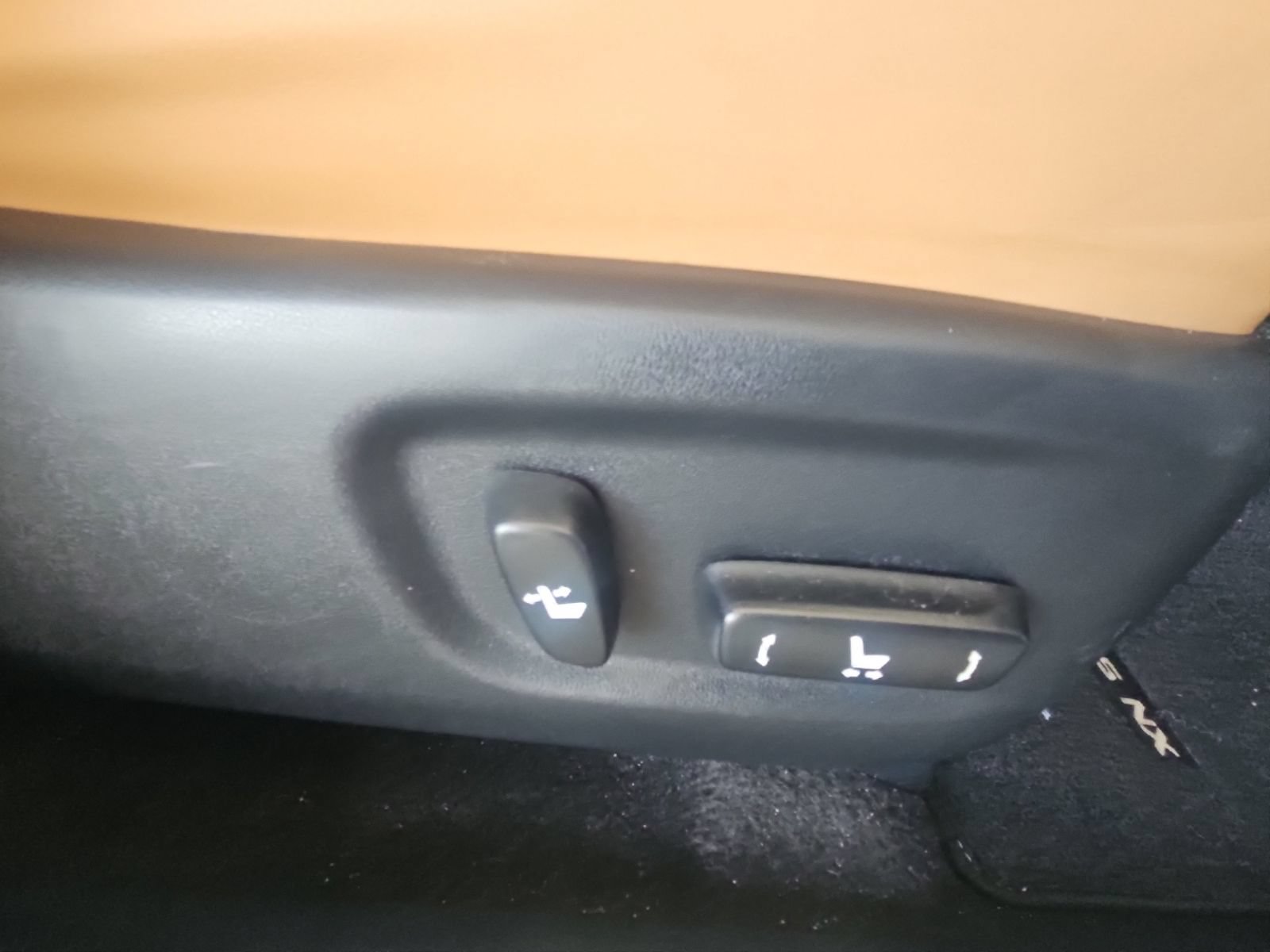 Used 2016 Lexus NX 200t FWD image 17