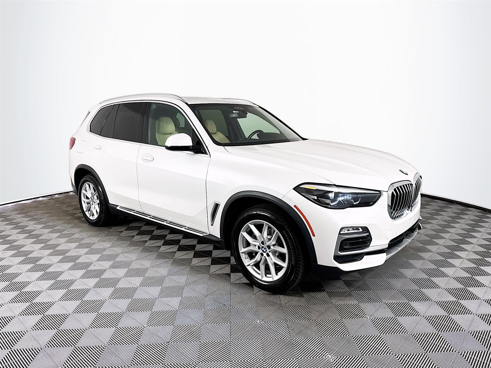 Used 2021 BMW X5 xDrive40i image 4