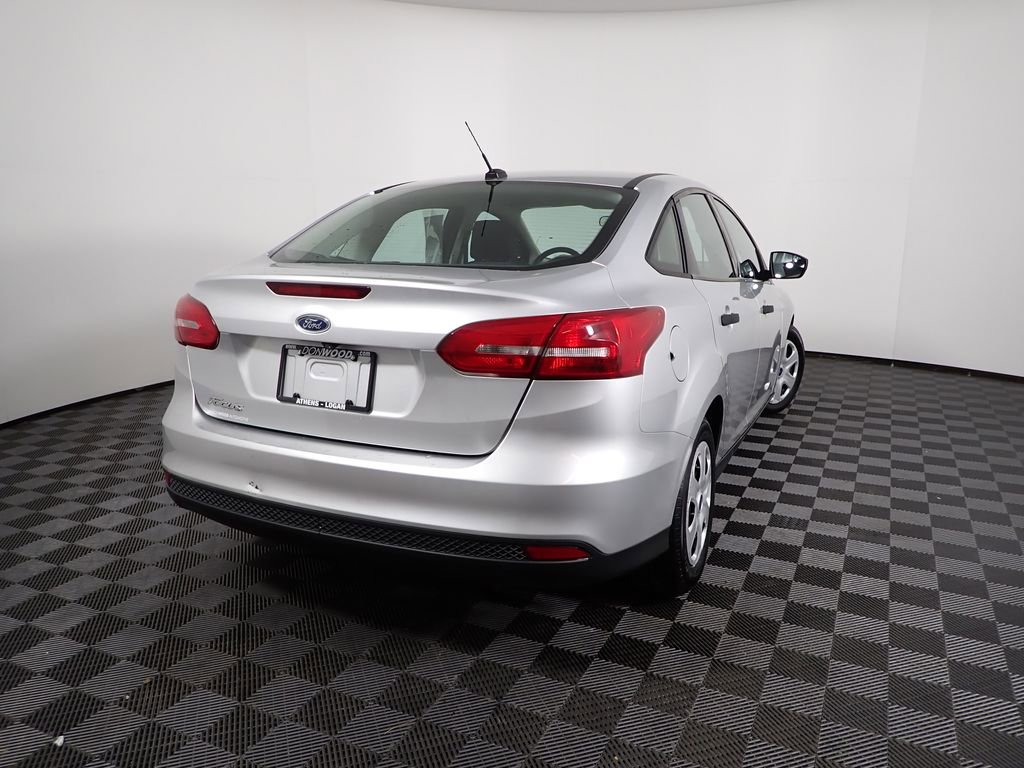 Used 2017 Ford Focus S FWD image 16