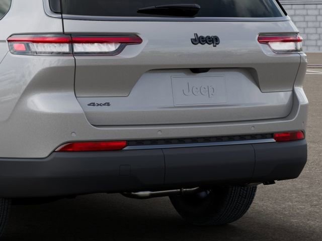 New 2026 Jeep Grand Cherokee L 4WD image 13