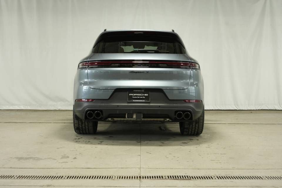 New 2026 Porsche Cayenne S image 6