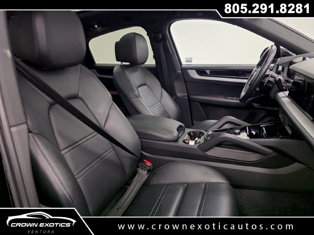 Used 2024 Porsche Cayenne S AWD/4WD image 11