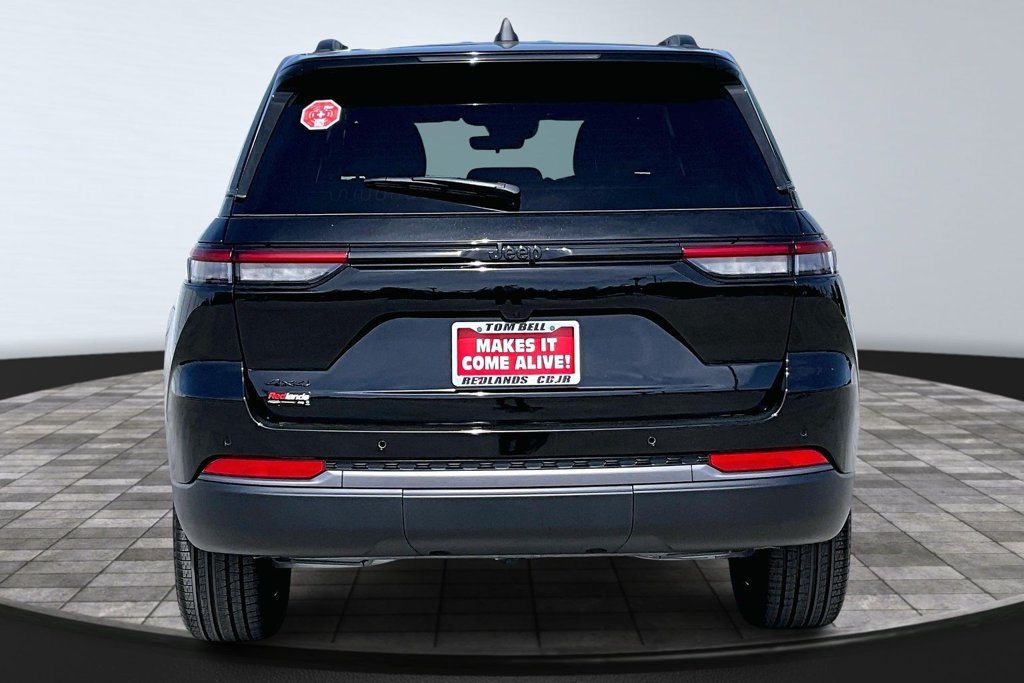 New 2026 Jeep Grand Cherokee Limited w/ Limited Altitude Package AWD/4WD image 23