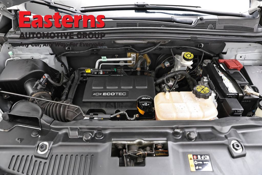 Used 2018 Chevrolet Trax LT w/ LT Convenience Package image 7