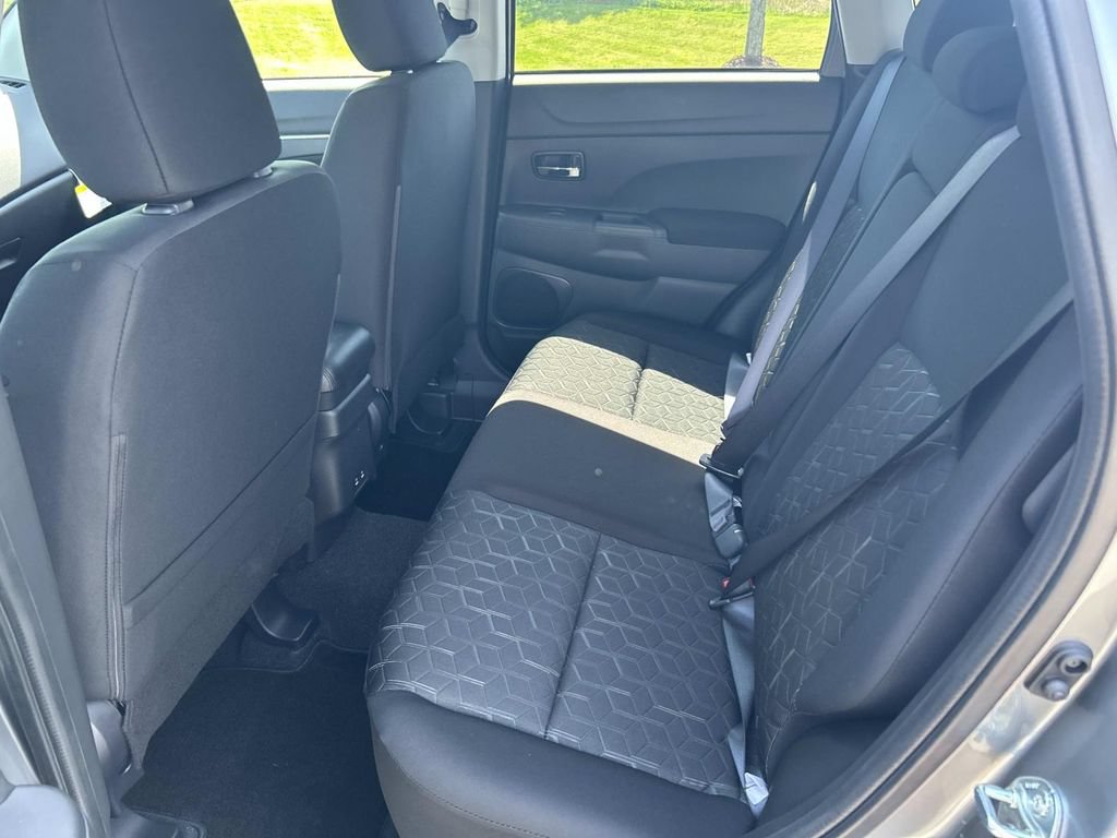 New 2026 Mitsubishi Outlander Sport LE AWD/4WD image 15