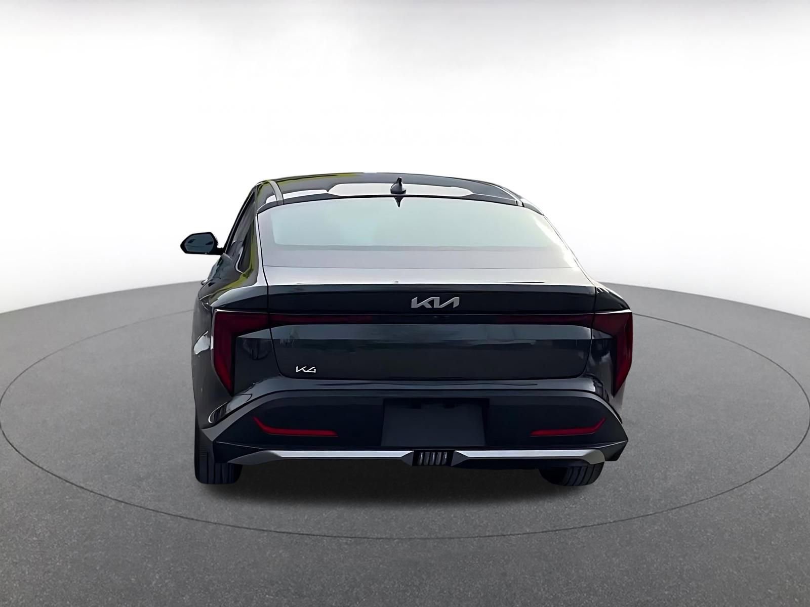 Used 2025 Kia K4 LXS image 12