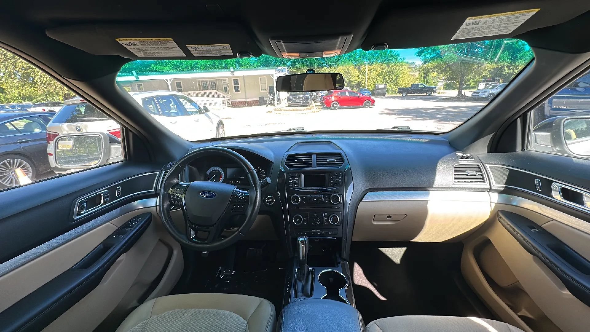 Used 2016 Ford Explorer XLT AWD/4WD image 15