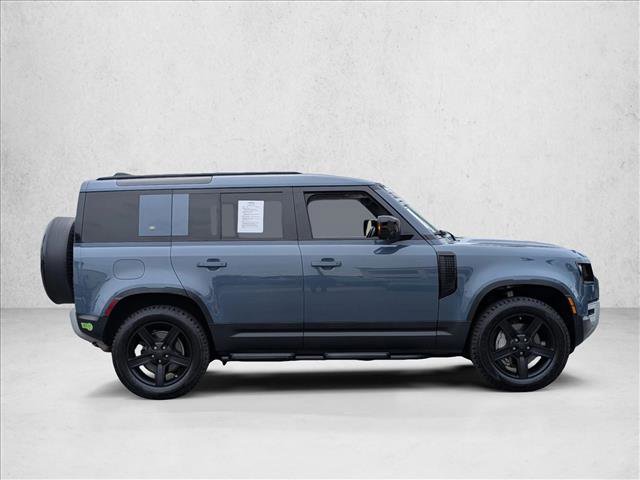 Used 2020 Land Rover Defender 110 HSE image 4