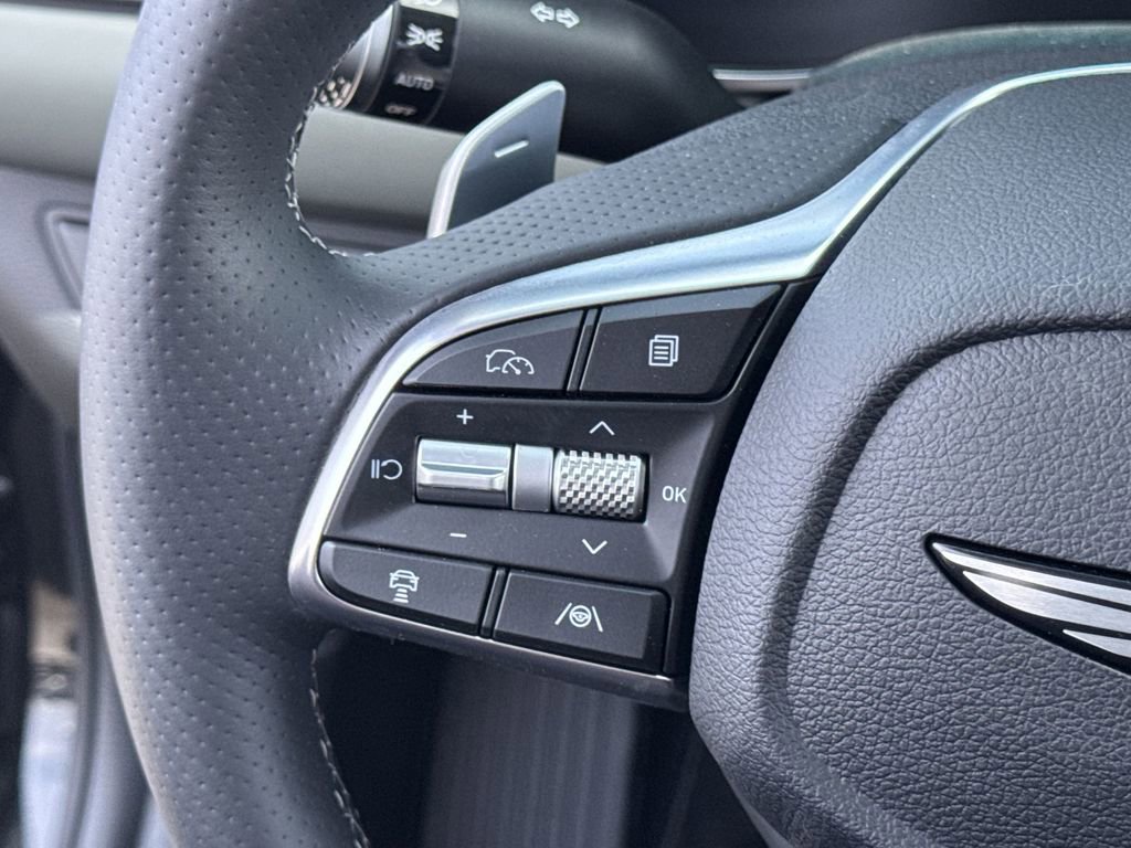 New 2025 Genesis G70 2.5T image 15