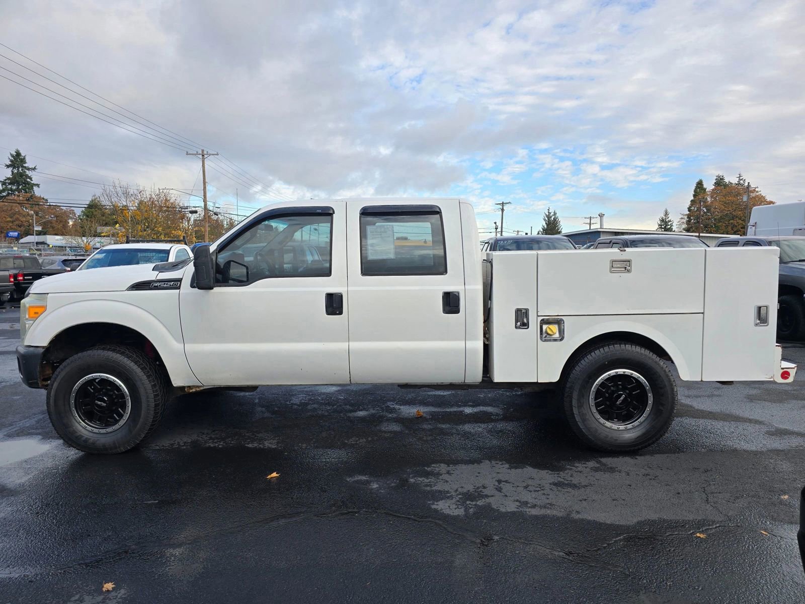 Used 2013 Ford F250 XL image 2