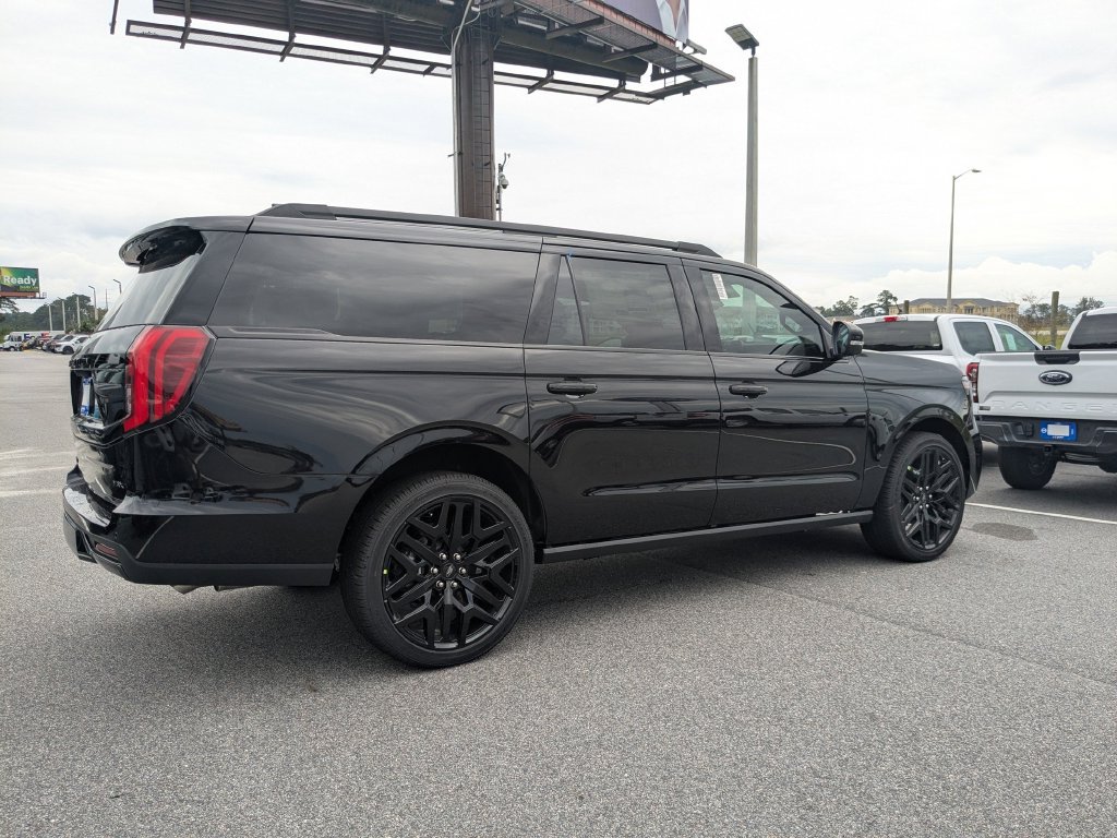 New 2027 Ford Expedition Max Platinum w/ Stealth Performance Package AWD/4WD image 4