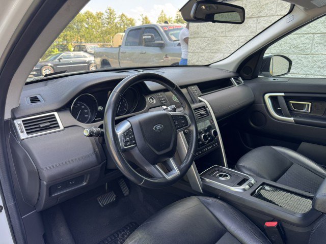 Used 2018 Land Rover Discovery Sport SE AWD/4WD image 5