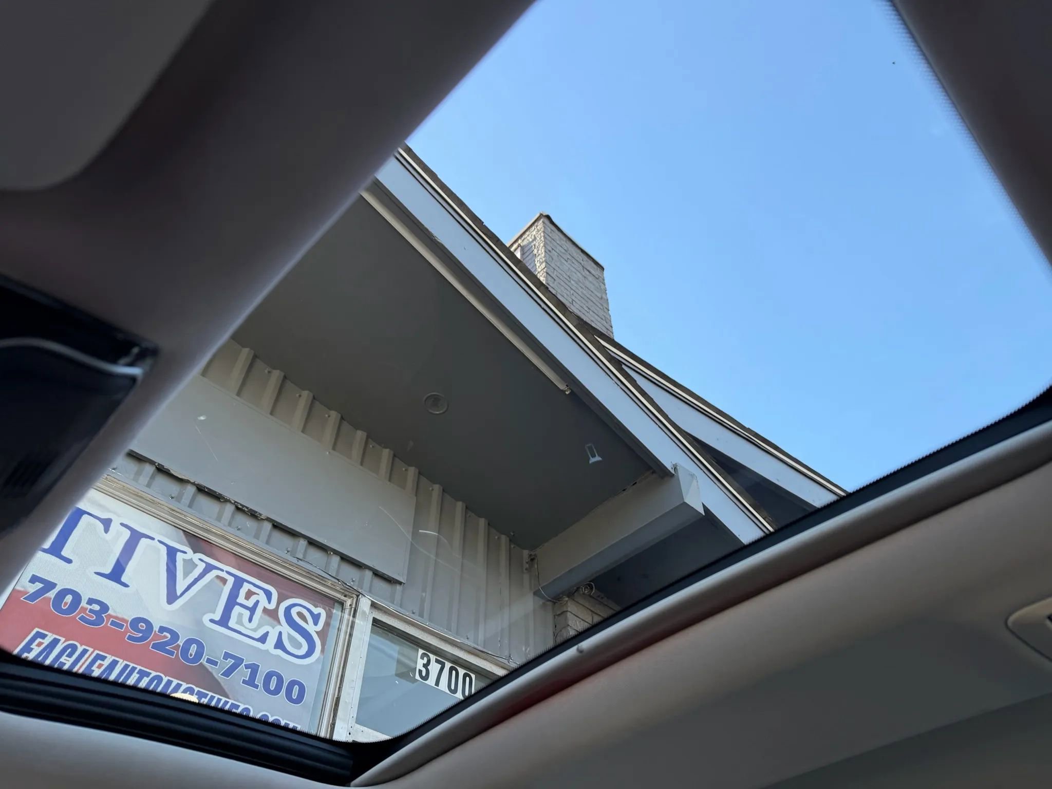 Used 2018 BMW 740i xDrive image 26