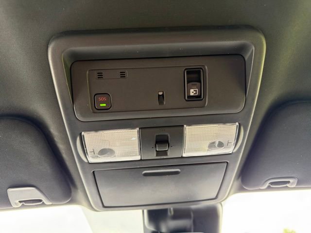 Used 2020 Nissan Titan PRO-4X w/ Pro-4x Convenience Package AWD/4WD image 31