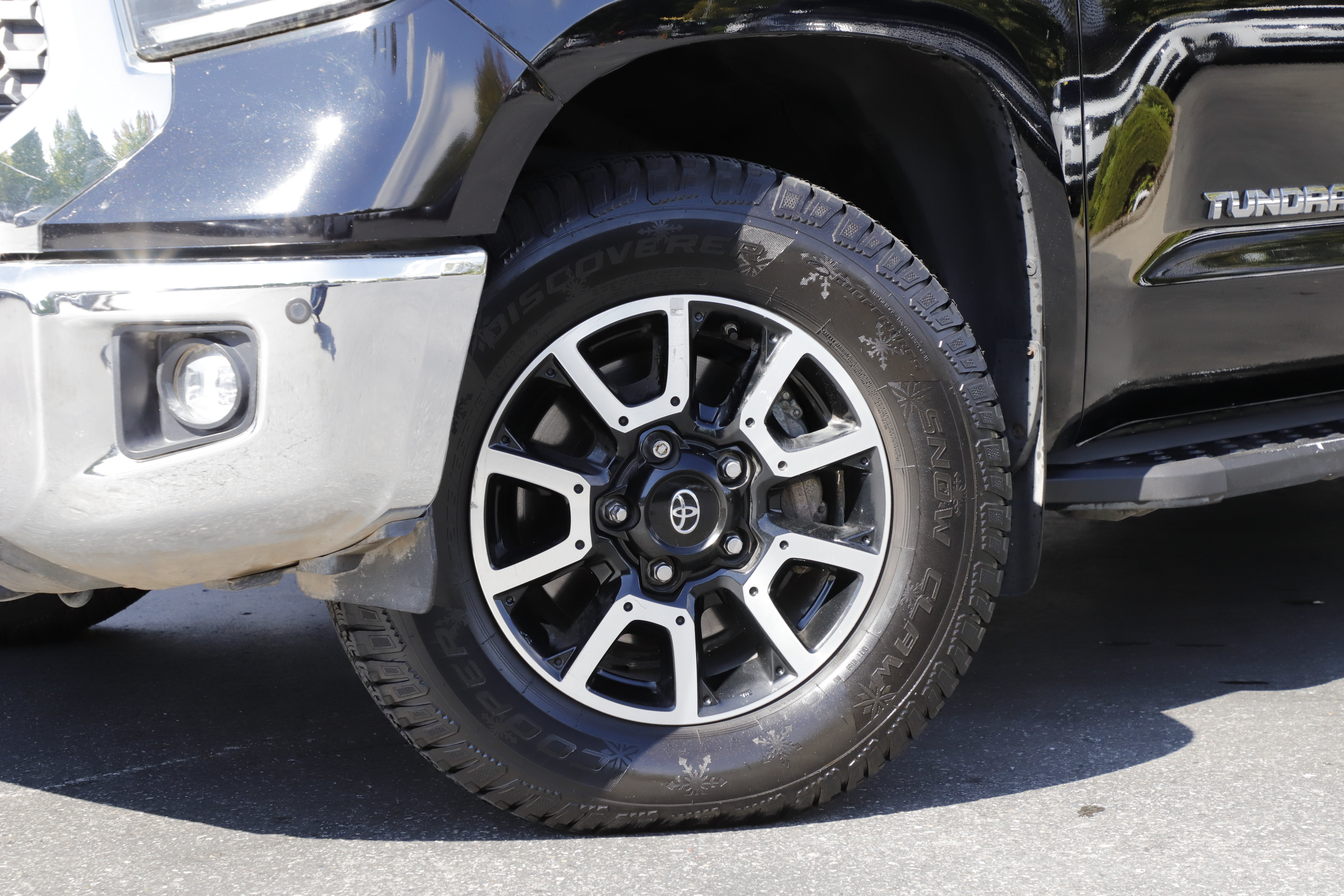 Used 2021 Toyota Tundra SR5 AWD/4WD image 6