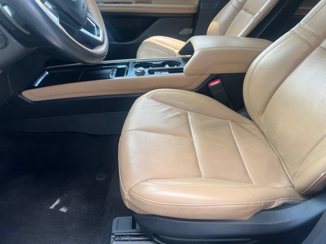 Used 2022 Lincoln Corsair Reserve w/ Elements Package FWD image 16