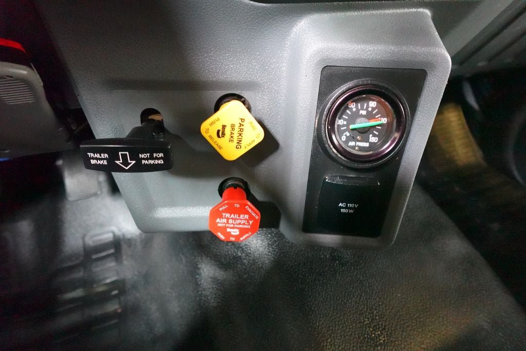 Used 2019 Ford F750 2WD Regular Cab Super Duty image 14