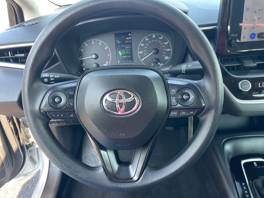 Used 2024 Toyota Corolla LE image 7