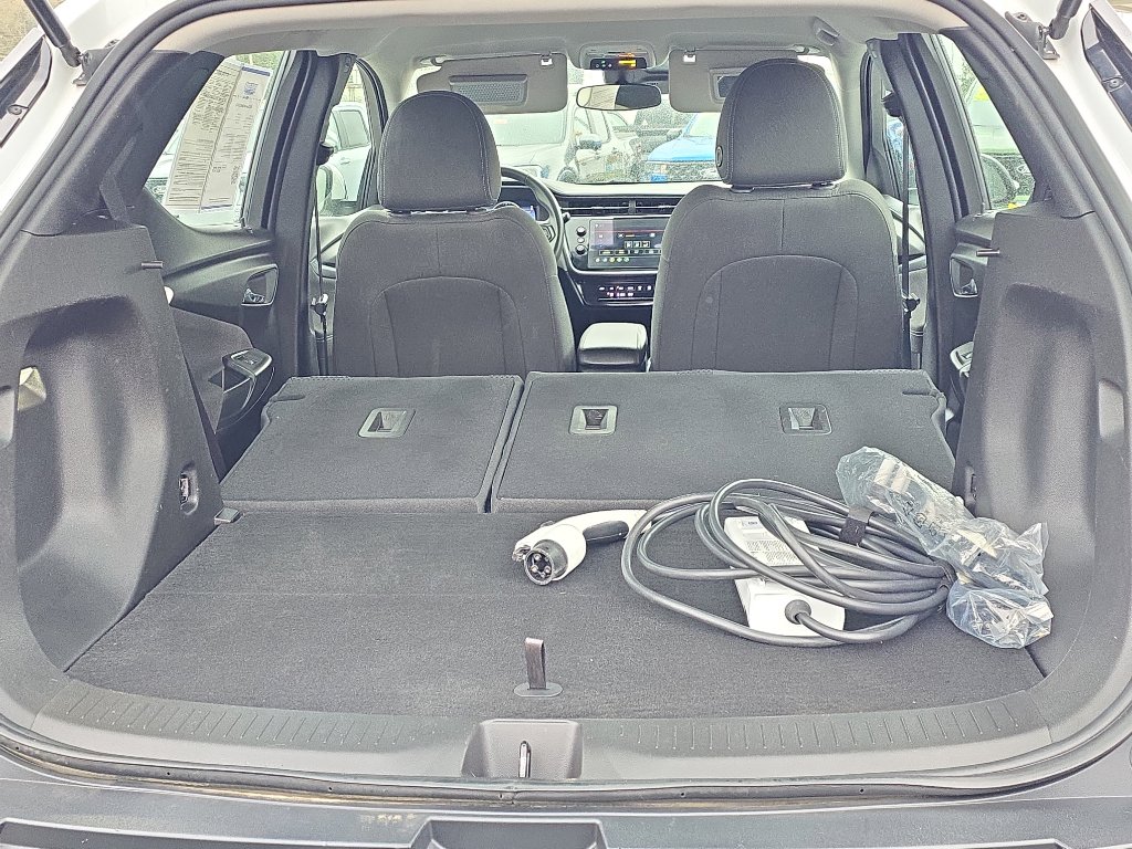 Used 2023 Chevrolet Bolt EUV LT w/ Driver Confidence Package image 10