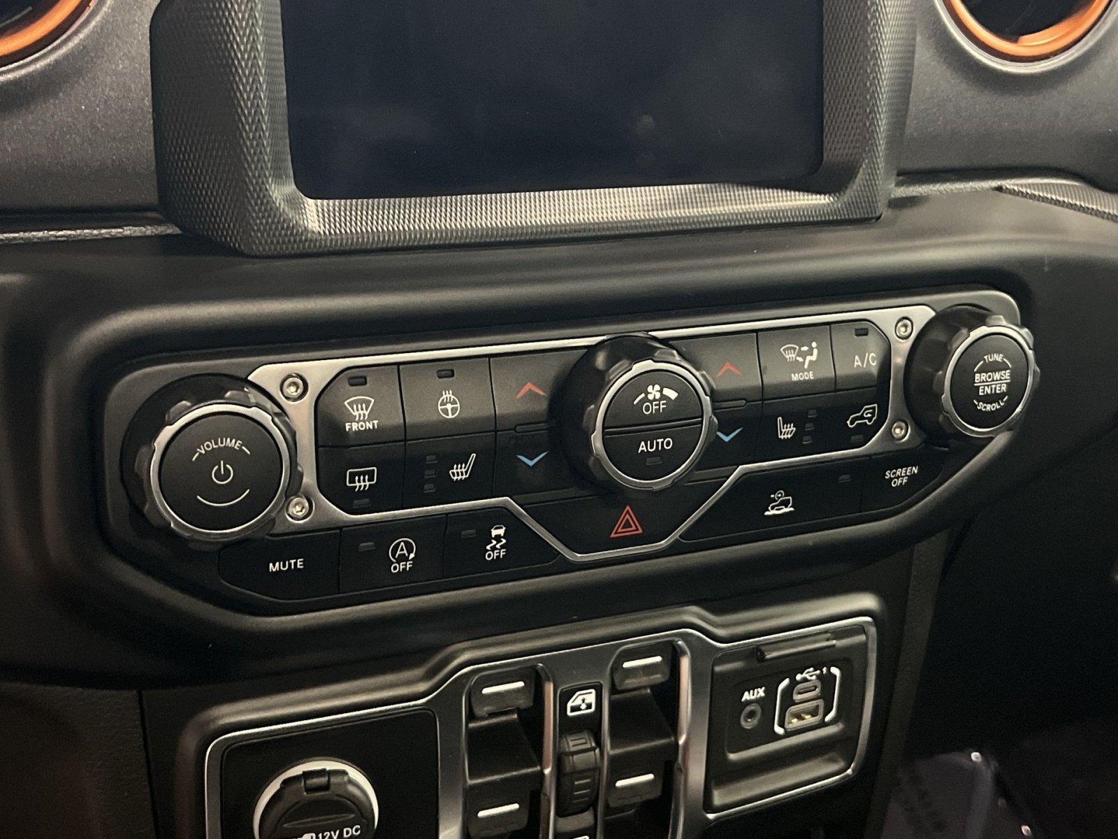 Used 2021 Jeep Gladiator Mojave AWD/4WD image 17