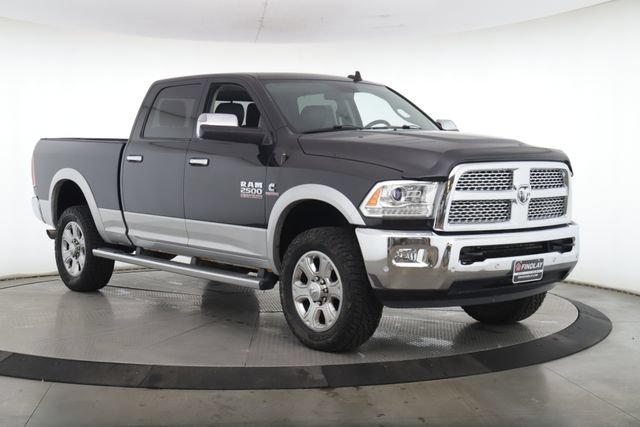 Used 2016 RAM 2500 Laramie AWD/4WD image 2