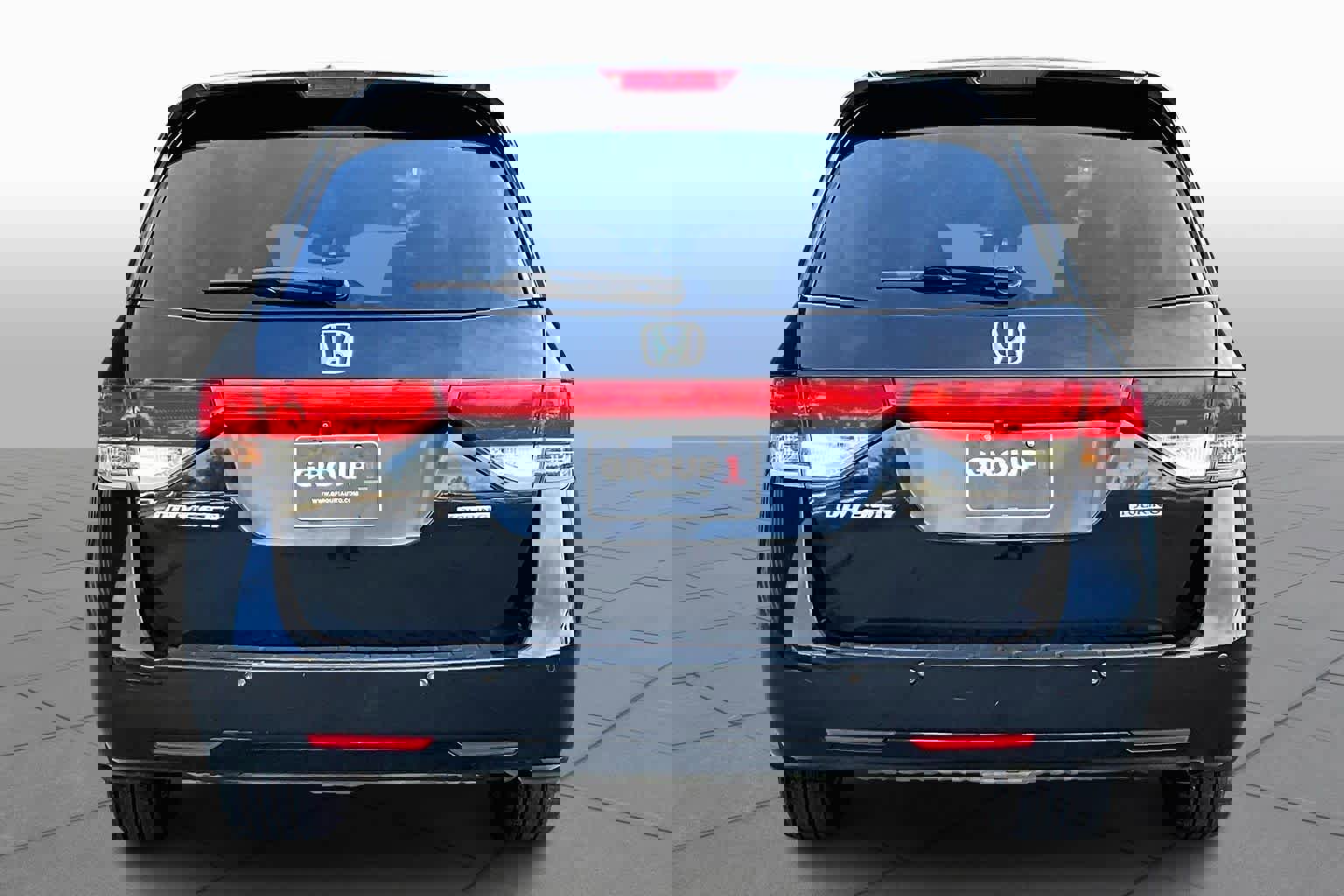 Used 2016 Honda Odyssey Touring image 4