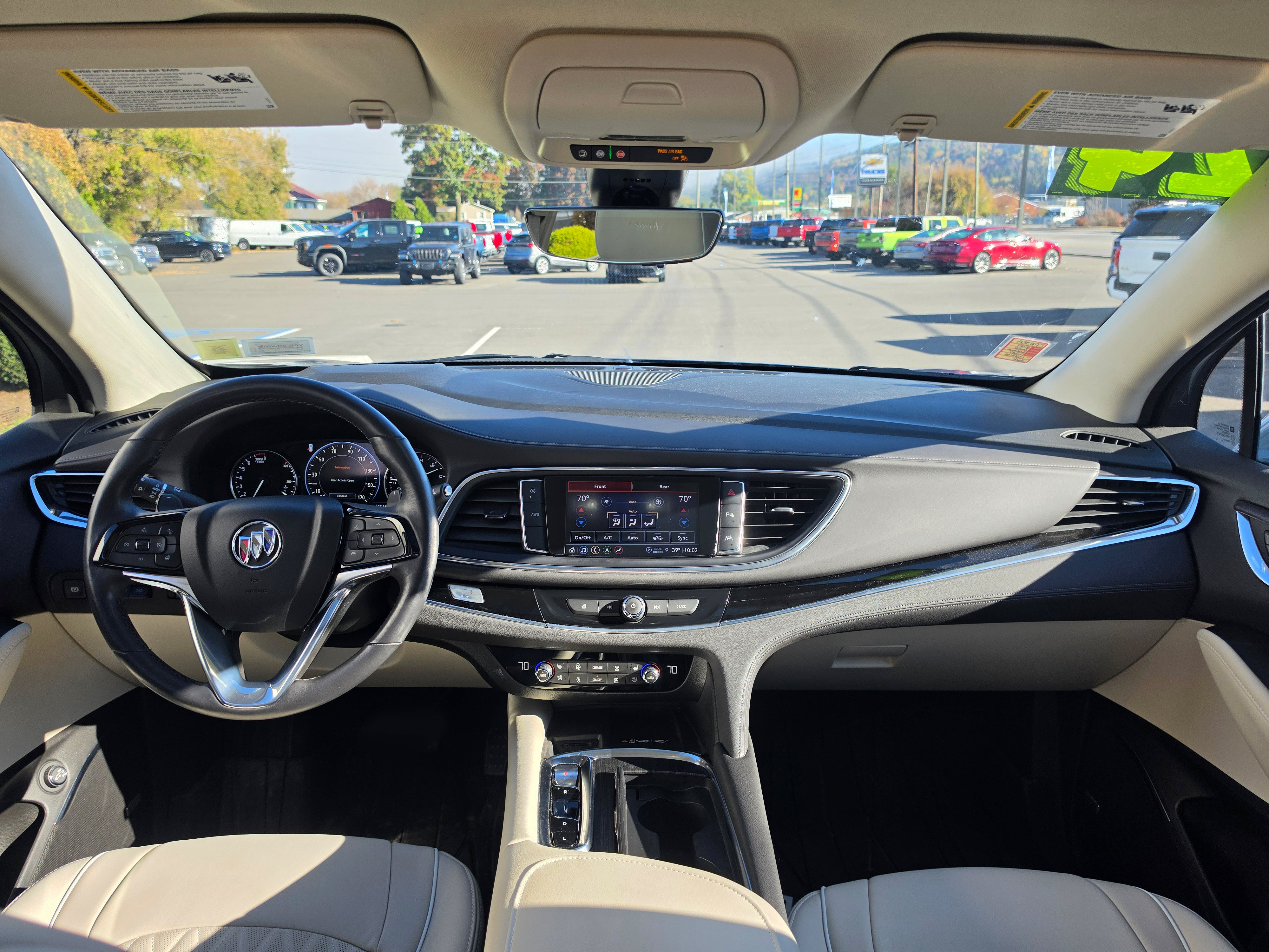 Used 2024 Buick Enclave Avenir AWD/4WD image 16