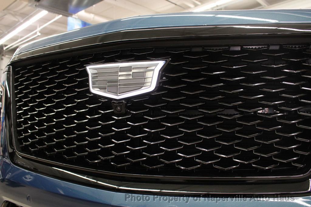 Used 2025 Cadillac Escalade ESV Sport Platinum w/ LPO, ONYX Package image 75