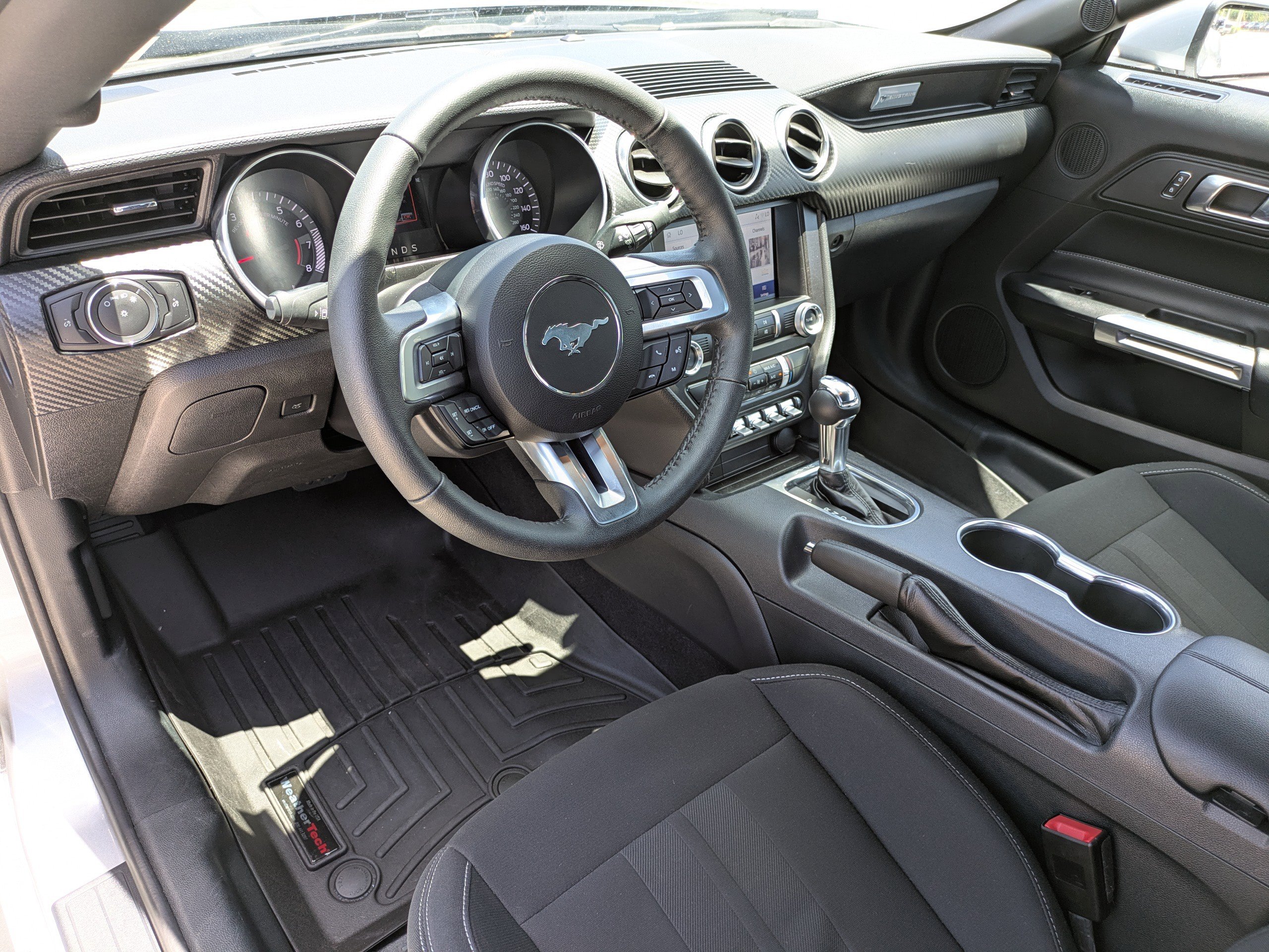 Used 2022 Ford Mustang Convertible w/ Equipment Group 101A RWD image 14