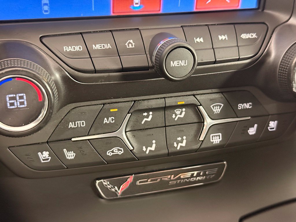 Used 2019 Chevrolet Corvette Stingray Coupe RWD image 34