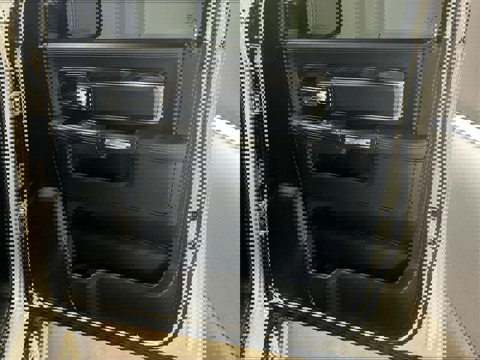 Used 2016 RAM 1500 Limited AWD/4WD image 25